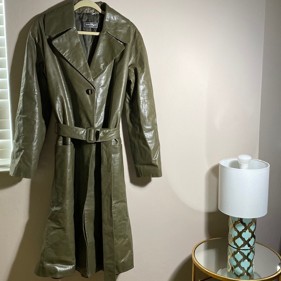 Salvatore Ferragamo Jackets & Blazers - Salvatore Ferragamo Vintage, Green Leather, Trench Coat. Size 12